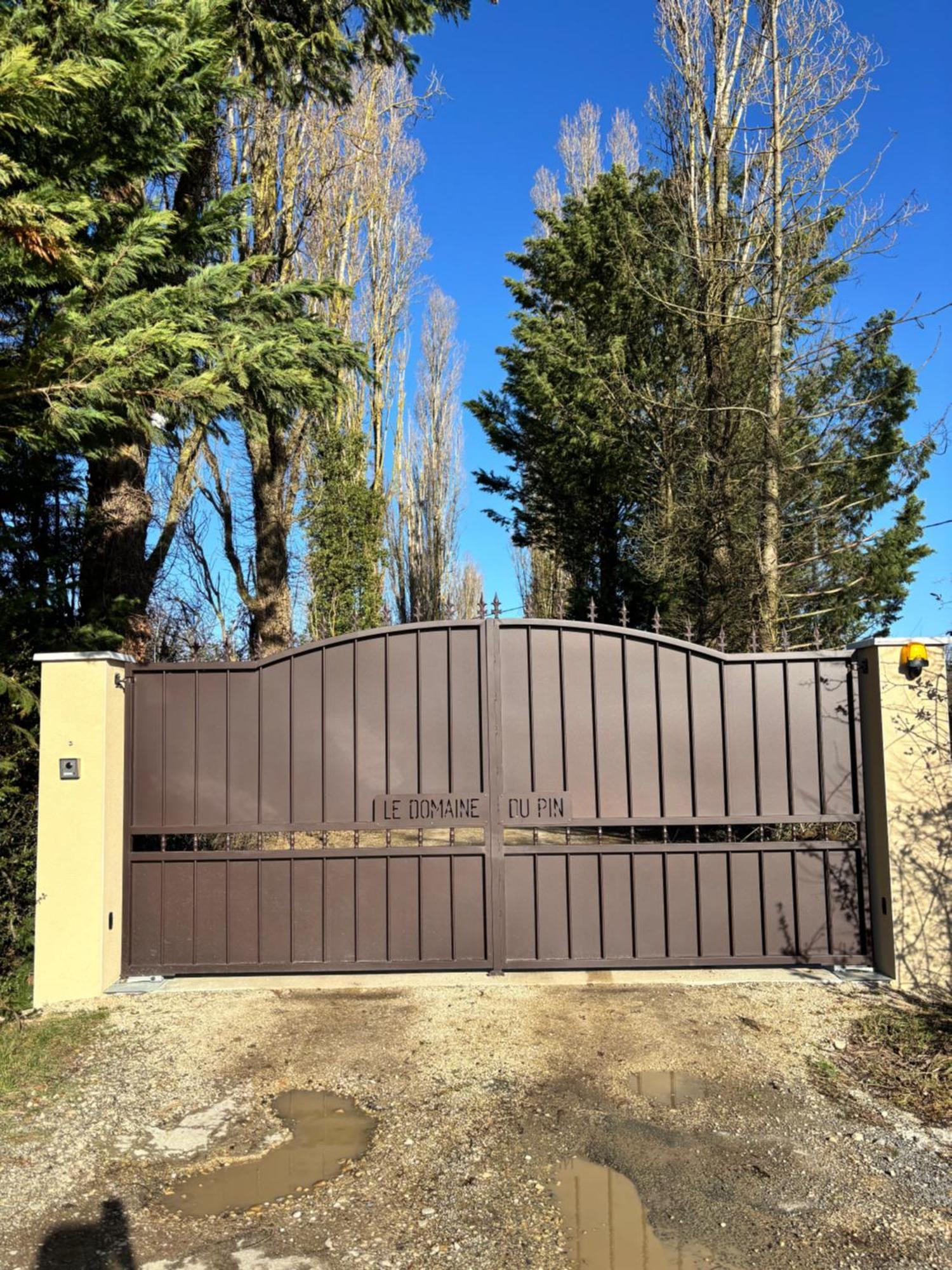 Le Domaine Du Pin Bed and Breakfast Châtillon-sur-Chalaronne Eksteriør billede