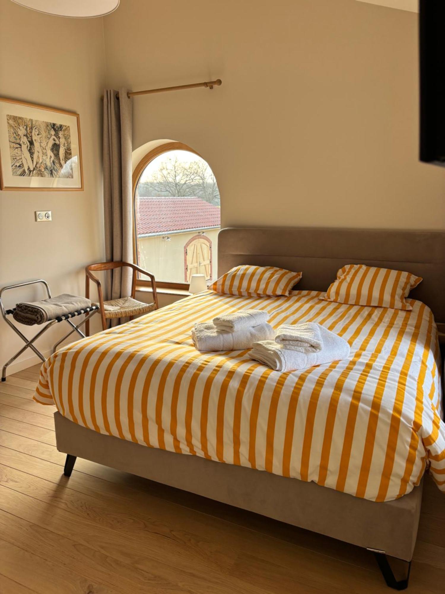Le Domaine Du Pin Bed and Breakfast Châtillon-sur-Chalaronne Eksteriør billede