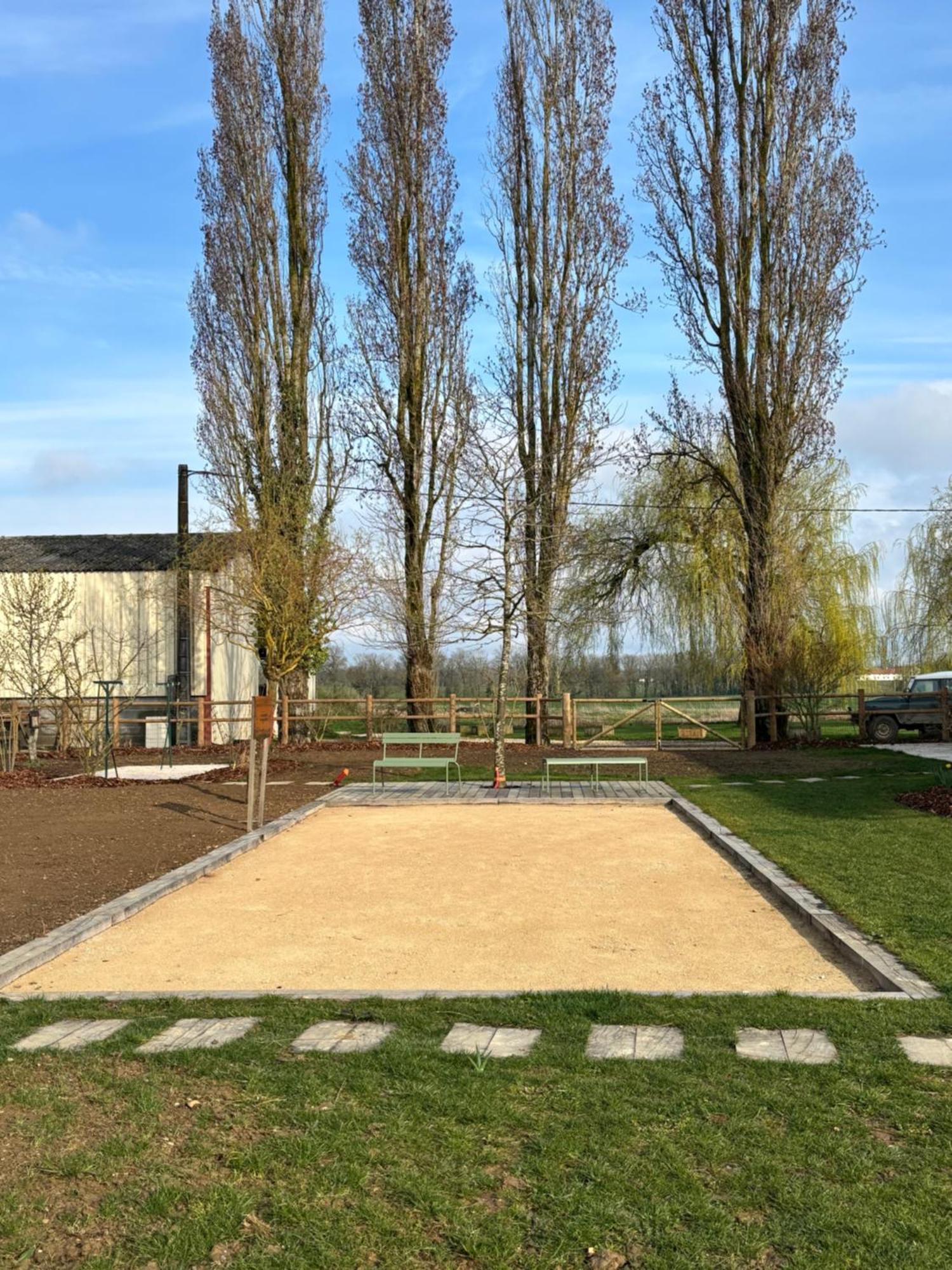 Le Domaine Du Pin Bed and Breakfast Châtillon-sur-Chalaronne Eksteriør billede
