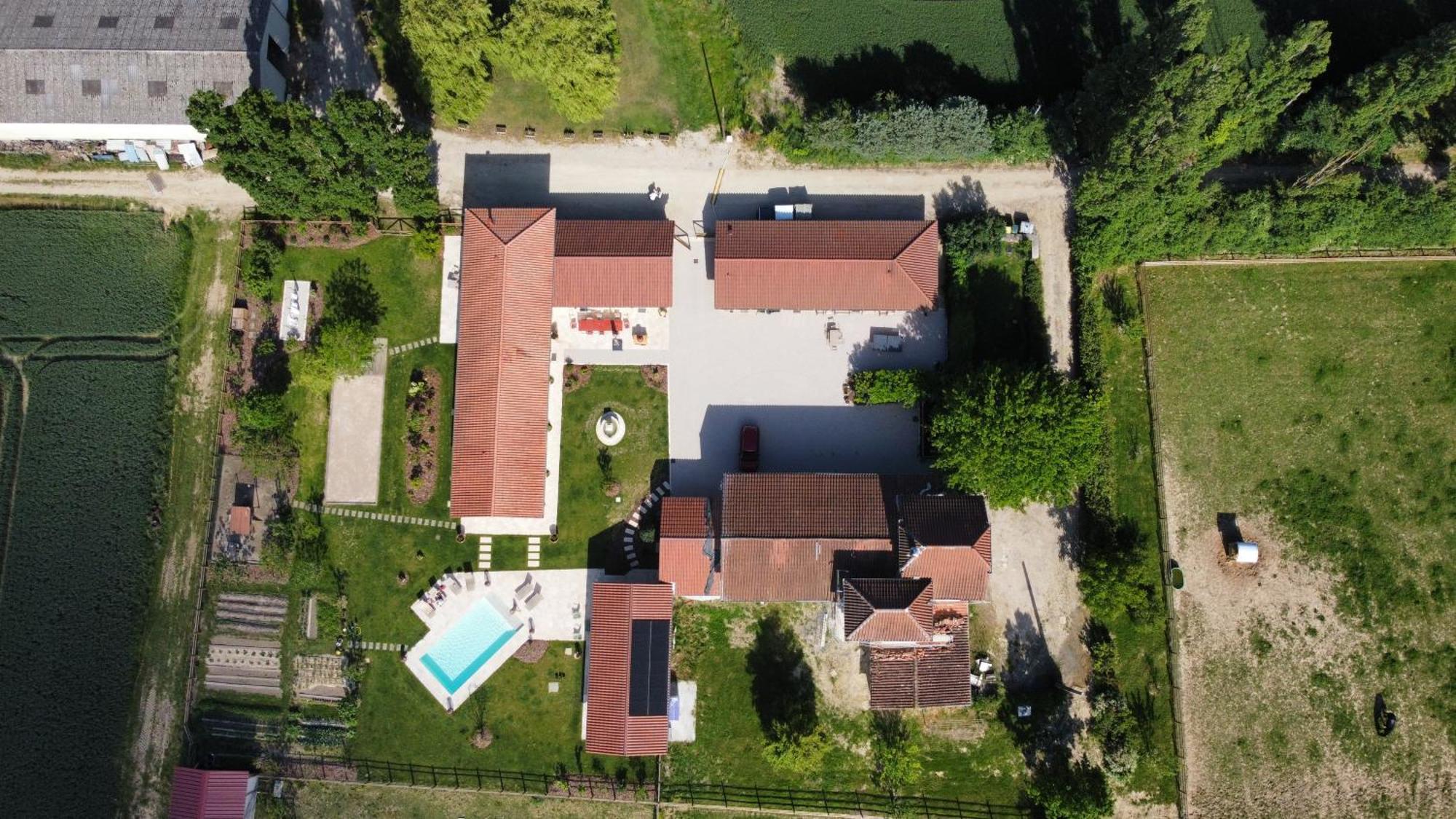 Le Domaine Du Pin Bed and Breakfast Châtillon-sur-Chalaronne Eksteriør billede