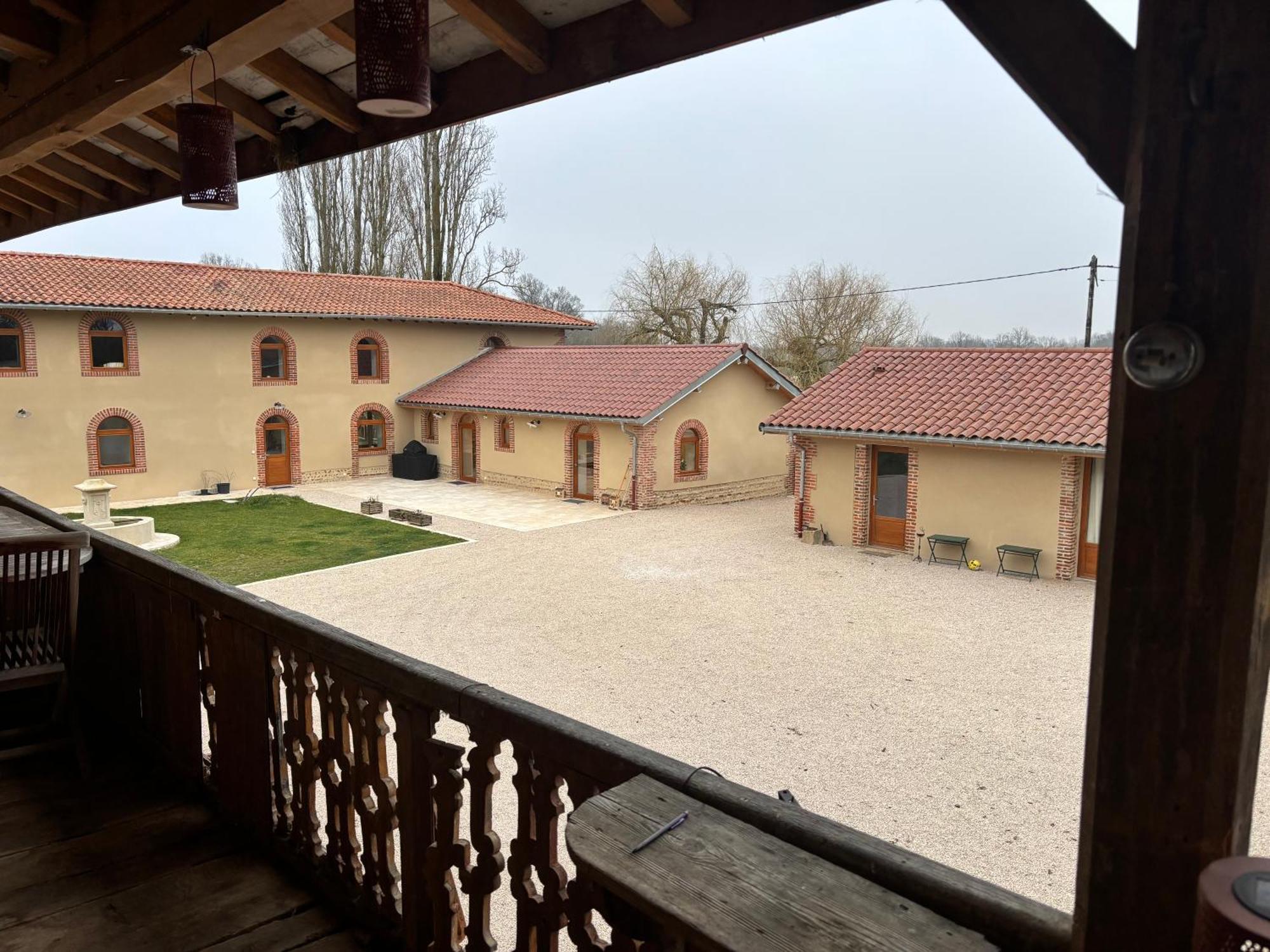 Le Domaine Du Pin Bed and Breakfast Châtillon-sur-Chalaronne Eksteriør billede