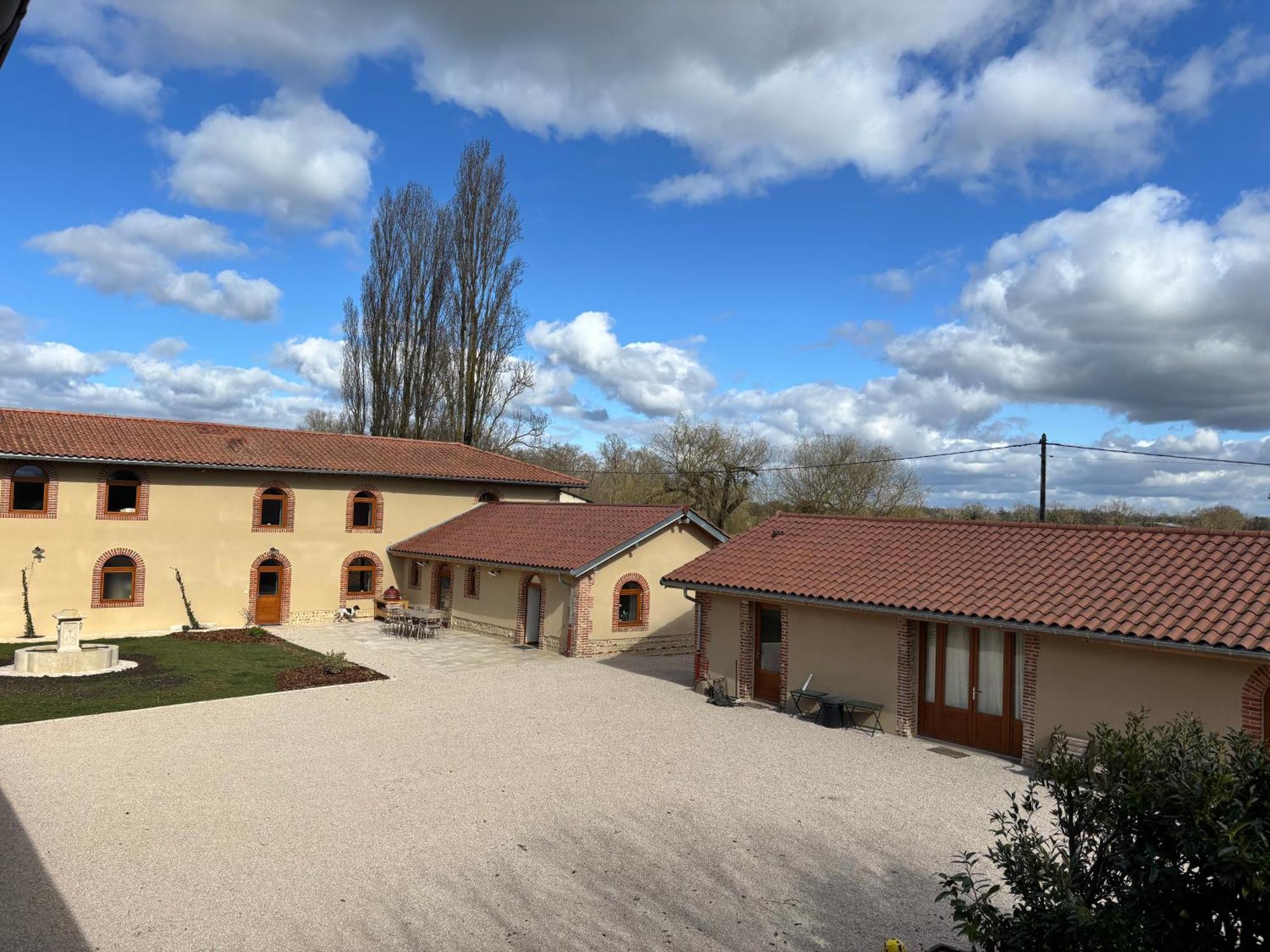Le Domaine Du Pin Bed and Breakfast Châtillon-sur-Chalaronne Eksteriør billede